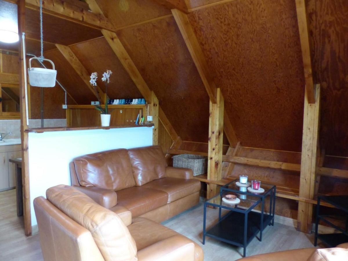 Chalet Familial Pres De Vichy, Terrasse, Animaux Acceptes - Fr-1-489-274 Le Vernet  Exterior photo